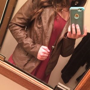 Meet your Posher, Sam